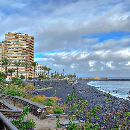 Estudio Dos En Martianez * Puerto de la Cruz